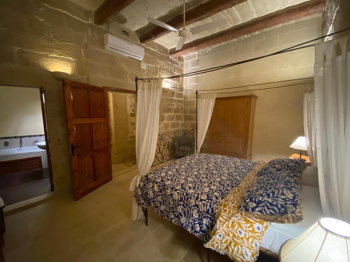 ויקטוריה Farmhouse Razzett Cora מראה חיצוני תמונה